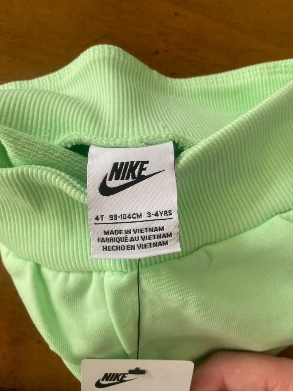 NWT Nike Toddler Girls Shirt and Shorts Matching Set 4T